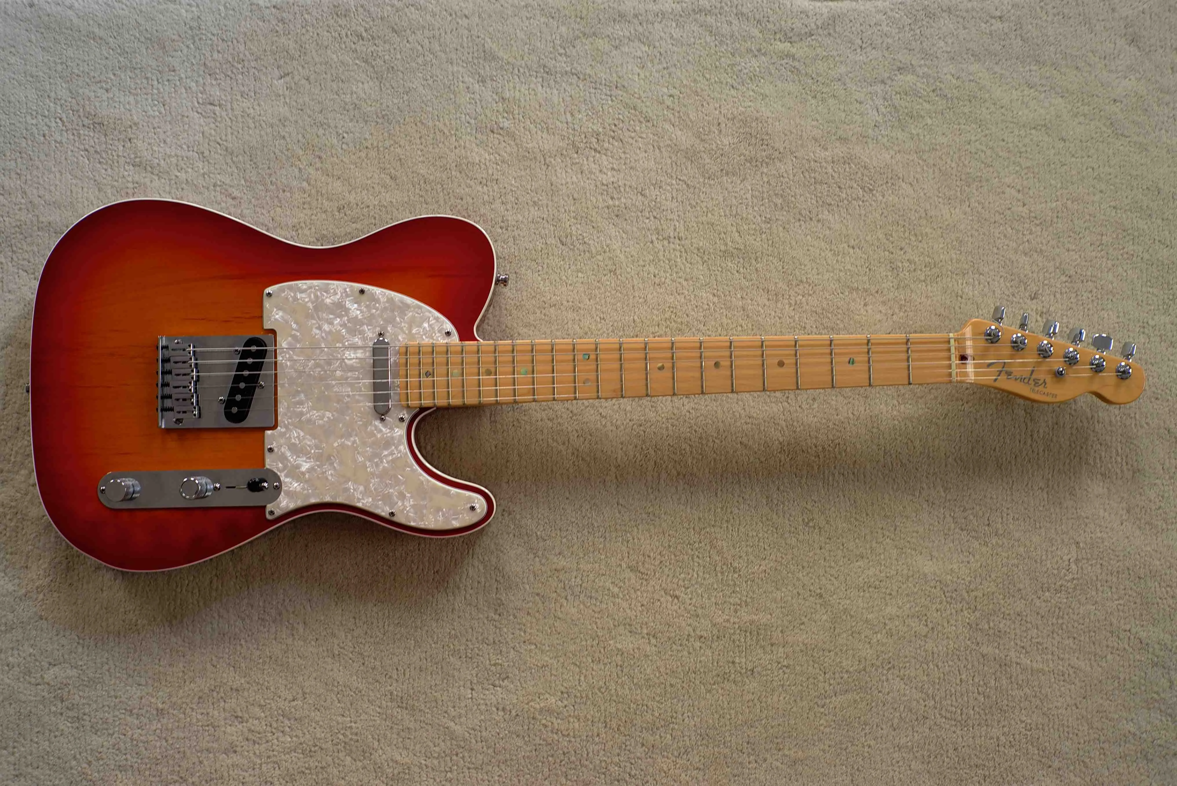 Fender American Deluxe Telecaster Aged Cherry Sunburst Maple Image 454100 Audiofanzine