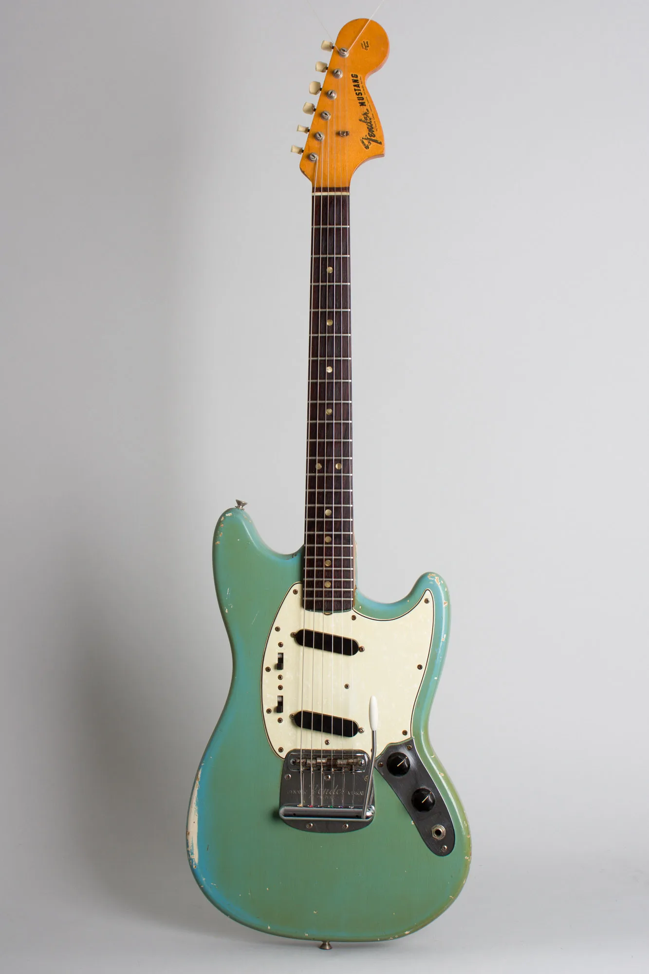 Fender Mustang Solid Body Electric Guitar 1966 Retrofret
