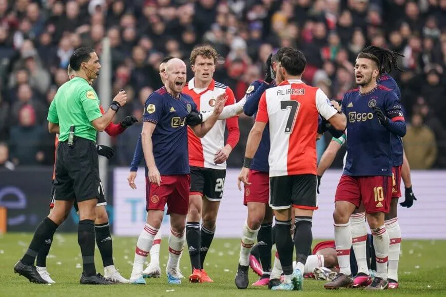 Feyenoord Ajax En Psv Staan Op Scherp
