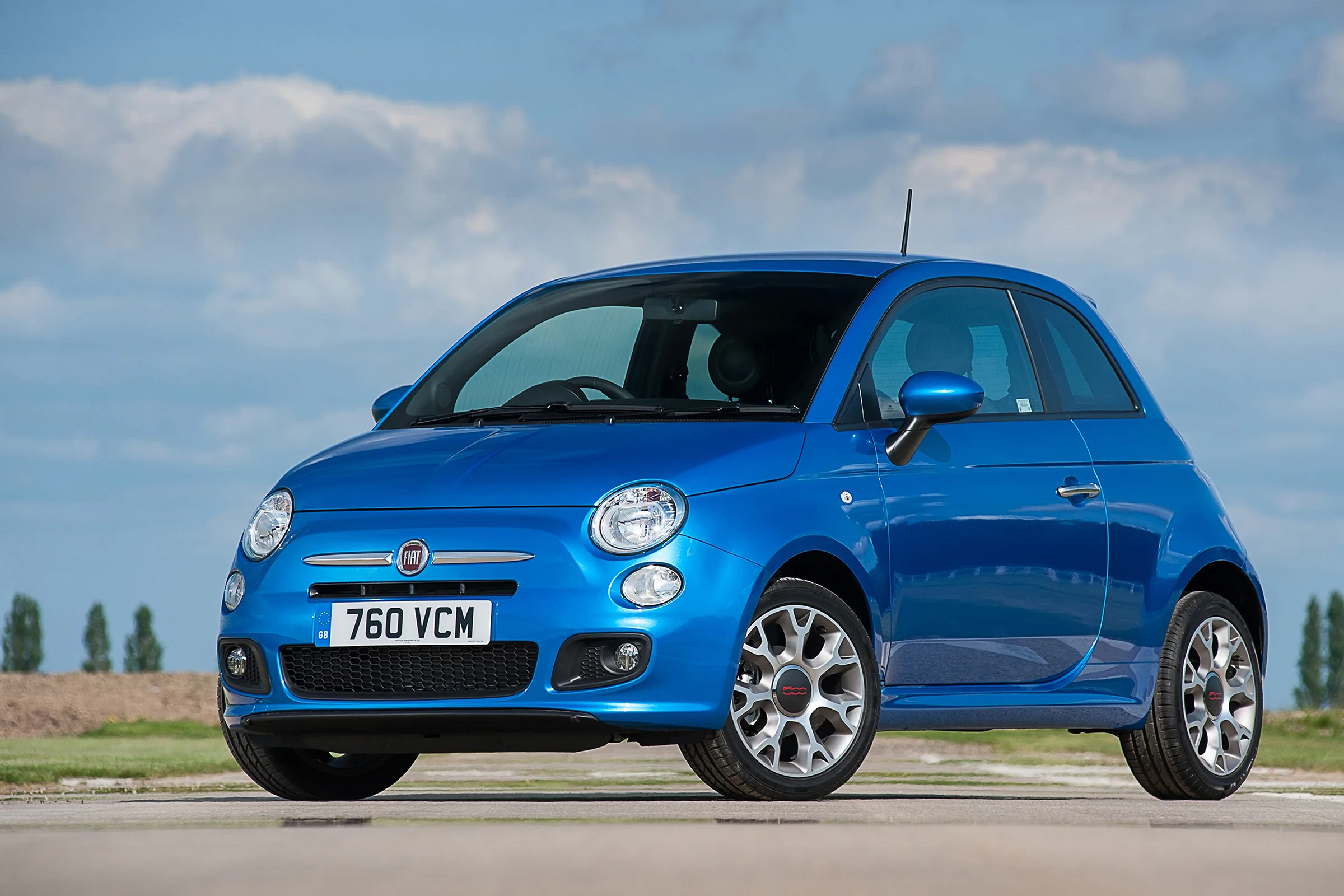 Fiat 500 Hatchback Pre Facelift Pictures Carbuyer
