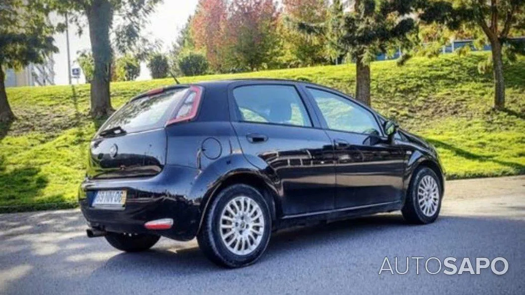 Fiat Punto 1 4 Easy Natural Power De 2013 Auto Sapo