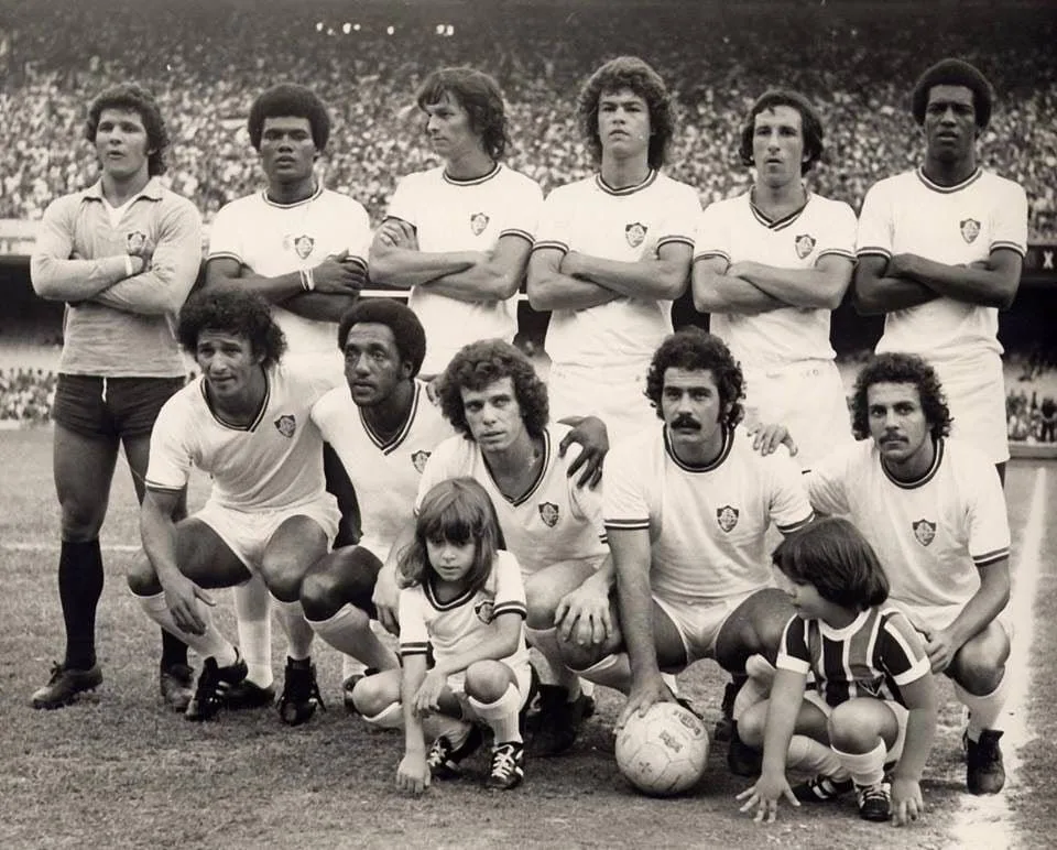 Fluminense 1975 Em Pé 1 Roberto 2 Toninho Baiano 3 Silveira 5 Edinho 4 Zé Mario E
