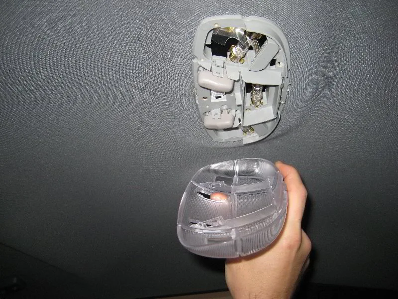 Ford F 150 Overhead Map Dome Light Bulbs Replacement Guide 003