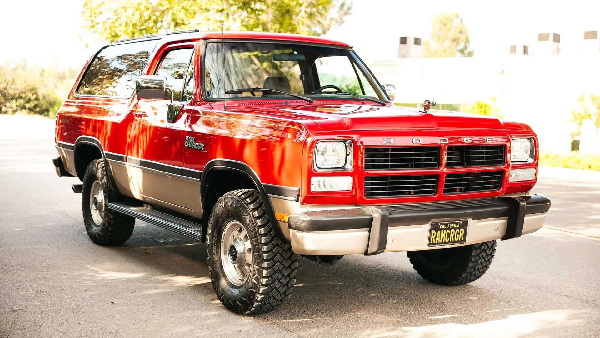 Forget The 2025 Ramcharger Buy This 1993 Suv With 5 9 Liter V8 Instead