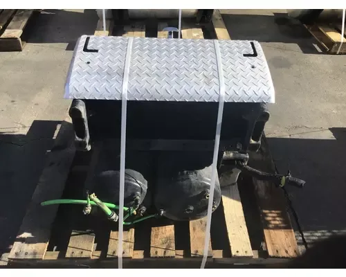 Freightliner Cascadia 125 Battery Box In Easton Md Bb16H8037L