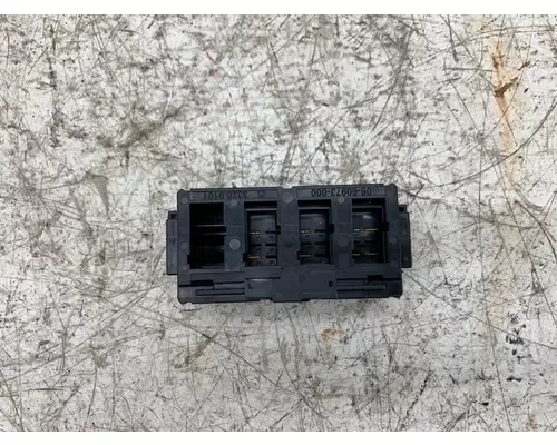 Freightliner Cascadia 125Bbc Switch Panel In Owensboro Ky 139648