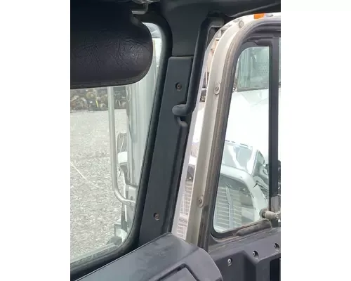 Freightliner Fld112 A Pillar Panel In Kansas City Missouri 7519