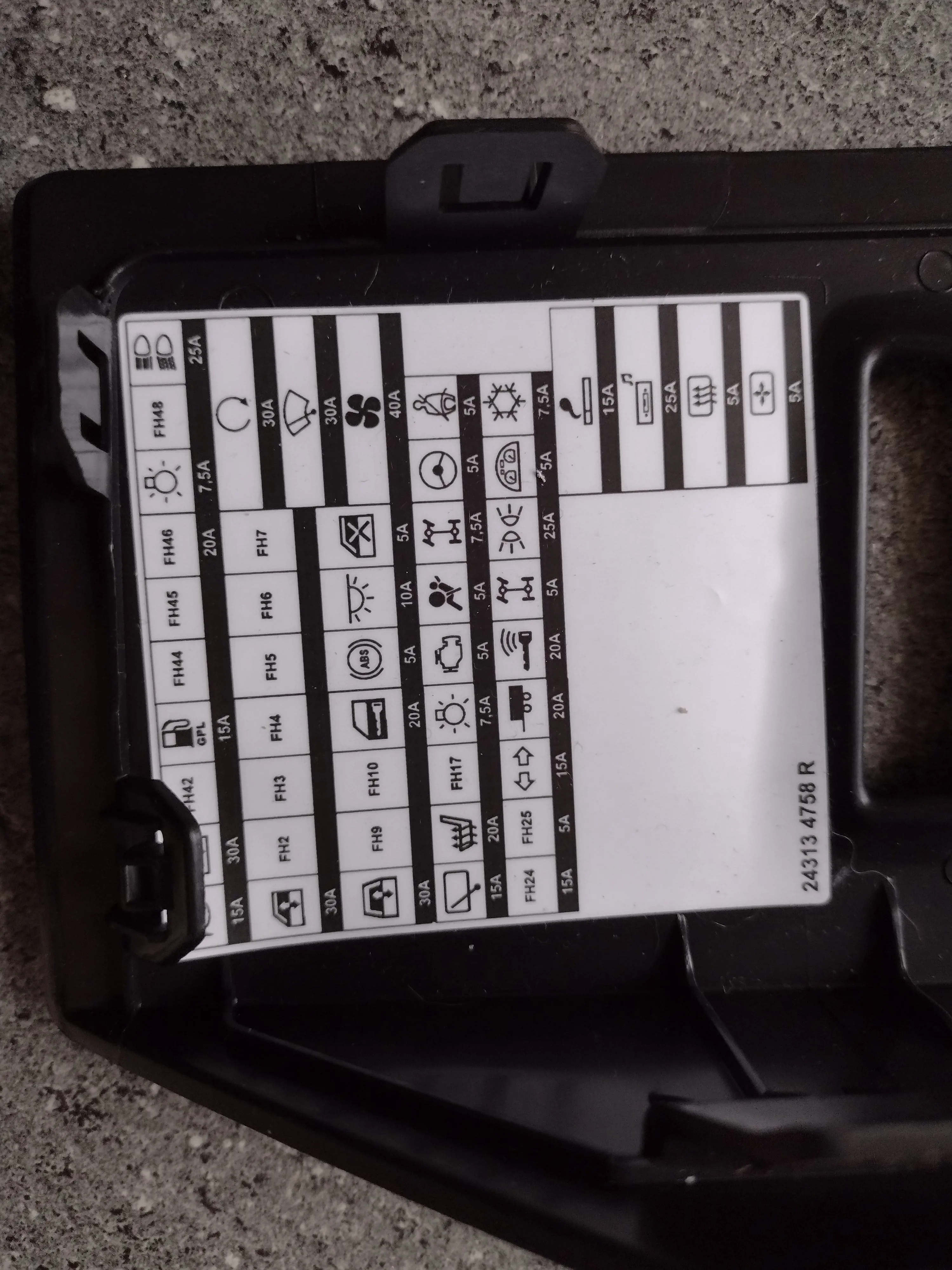 Fuse Box Diagram Uk Dacia Forum