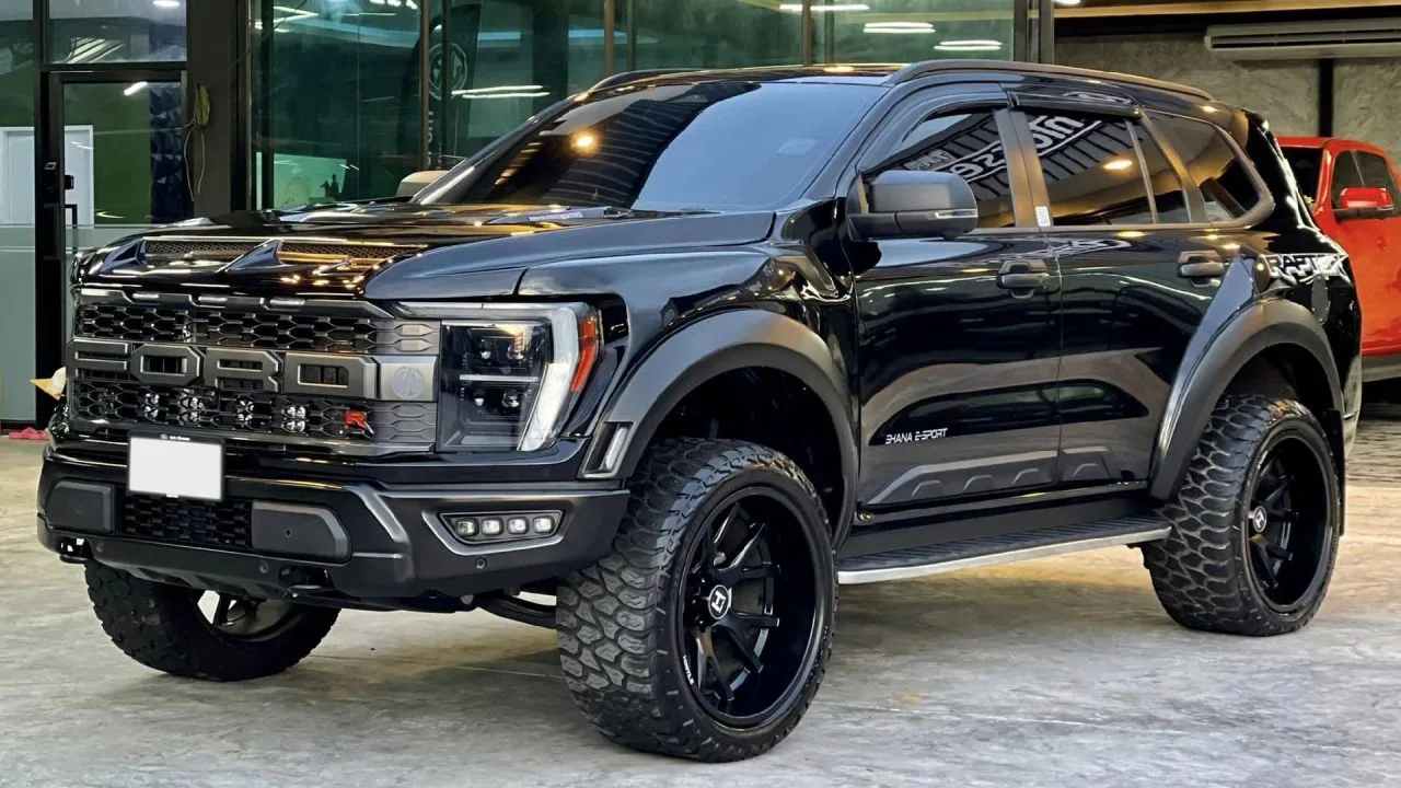 Fusionaron Un Ford Everest Con Una F 150 Raptor Parabrisas