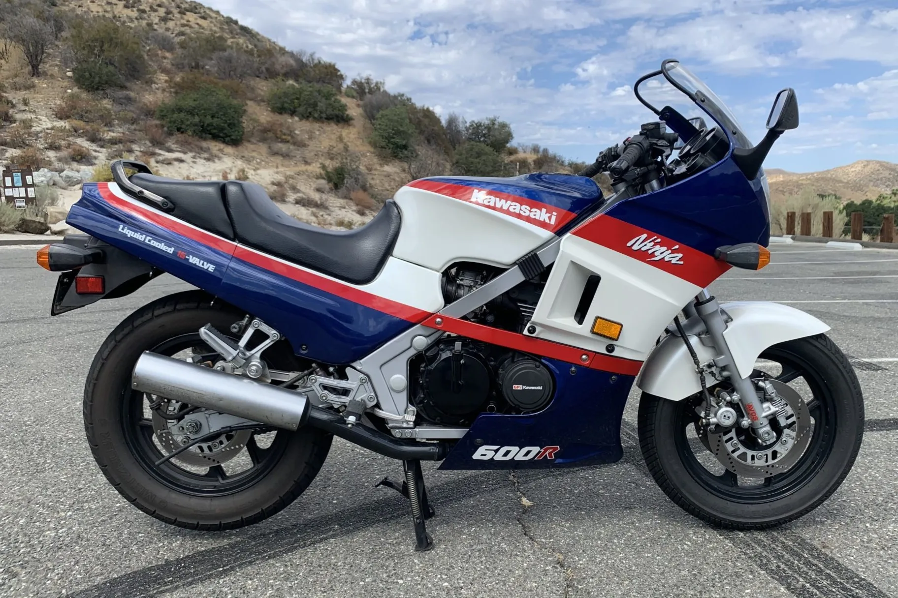 Gary Nixon La Carrera Entrant 1986 Kawasaki Ninja 250