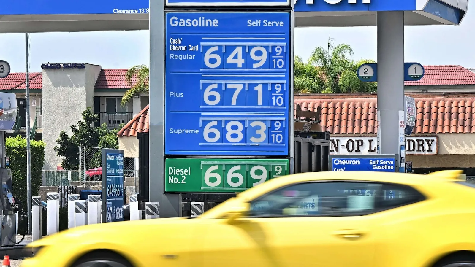Gasoline Prices In California Are Up 80 Cents In A Month Here S Why Abc News