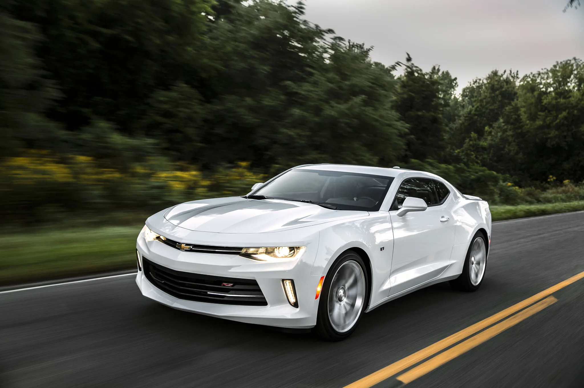 Gm Reveals 2016 Chevrolet Camaro Performance Parts
