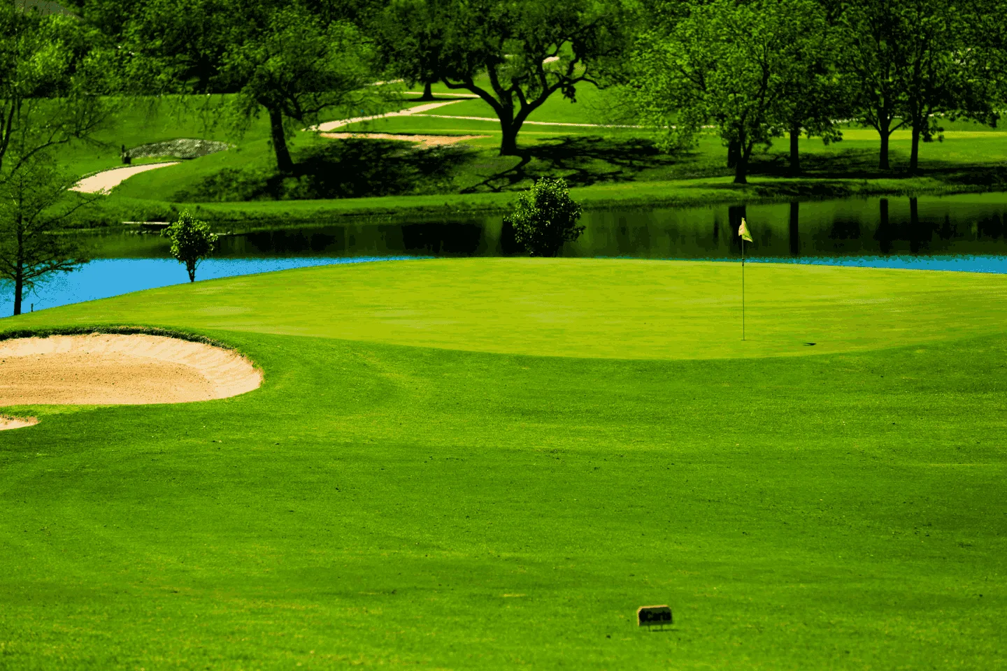 Golf Riverhill Country Club