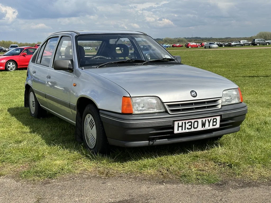 H130 Wyb 1991 Vauxhall Astra Lx This One Has To Be One O Flickr