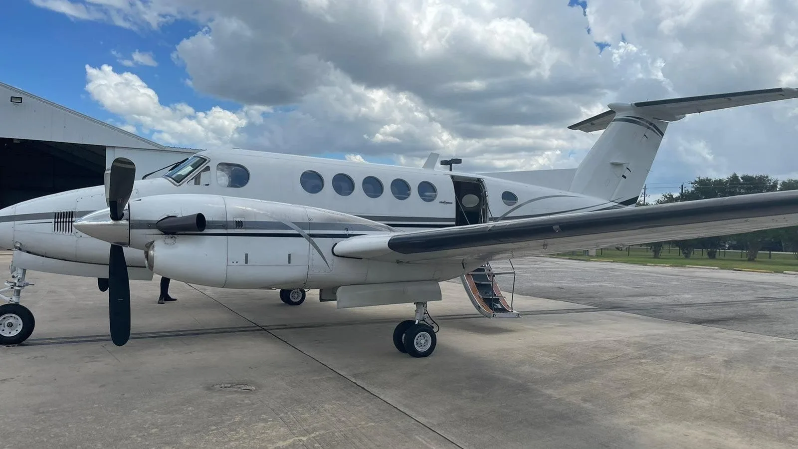 Hawker Beechcraft King Air 200