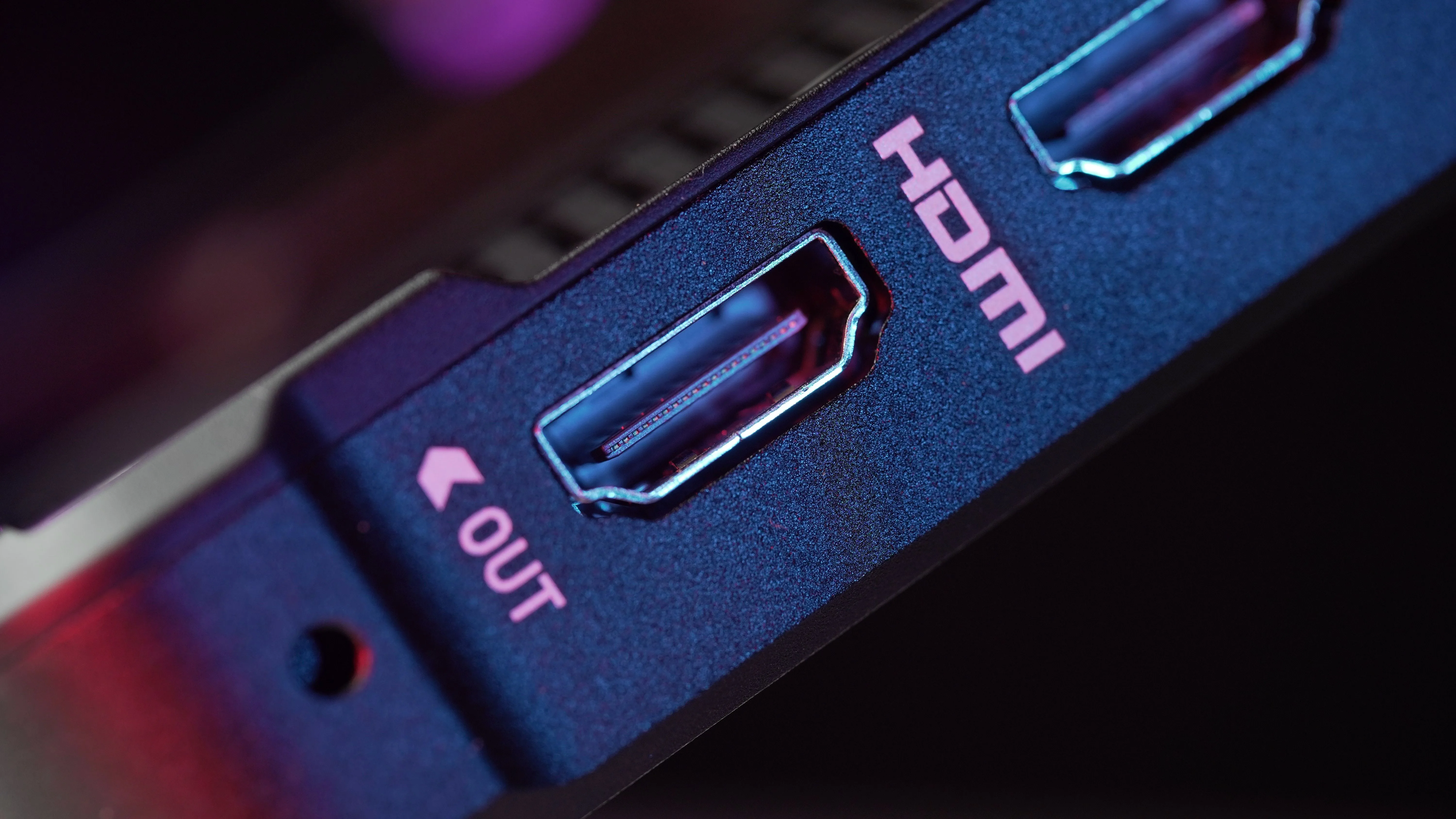 Hdmi 2 1 در مقابل 2 0 در مقابل 1 4 به سادگی توضیح داده شده است خبر و ترفند روز