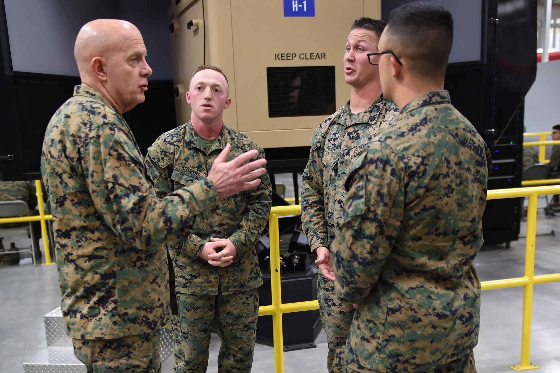 Highest Ranking Marine Visits Fort Leonard Wood Marine Corps Detachment Article The United