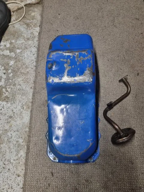 Holden Commodore V8 Sump And Pick Up Engine Engine Parts Transmission Gumtree Australia
