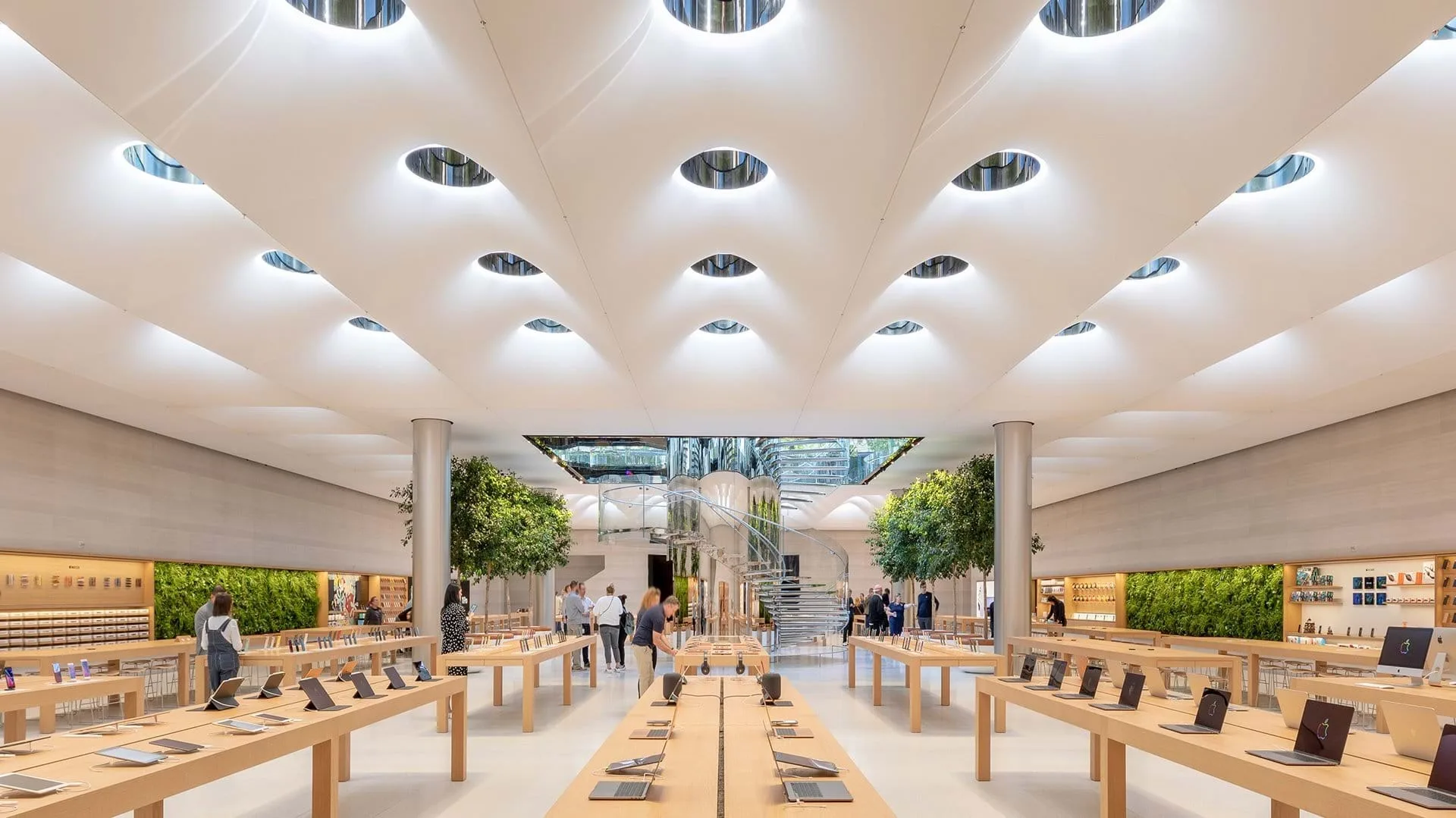 How Apple Strives For The Perfect Sky And Revives Cities Archdaily