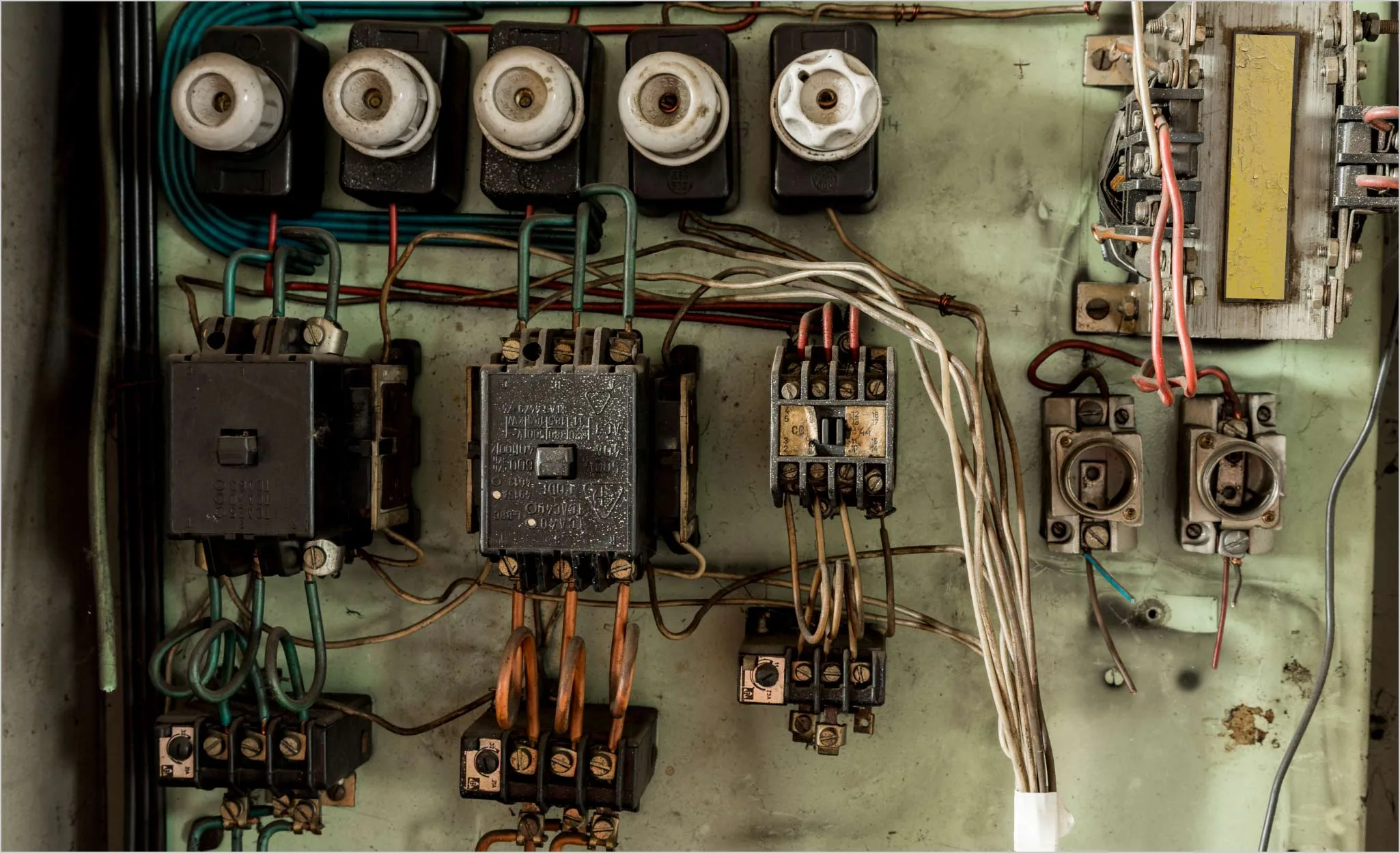 How Is Old House Wiring Colors