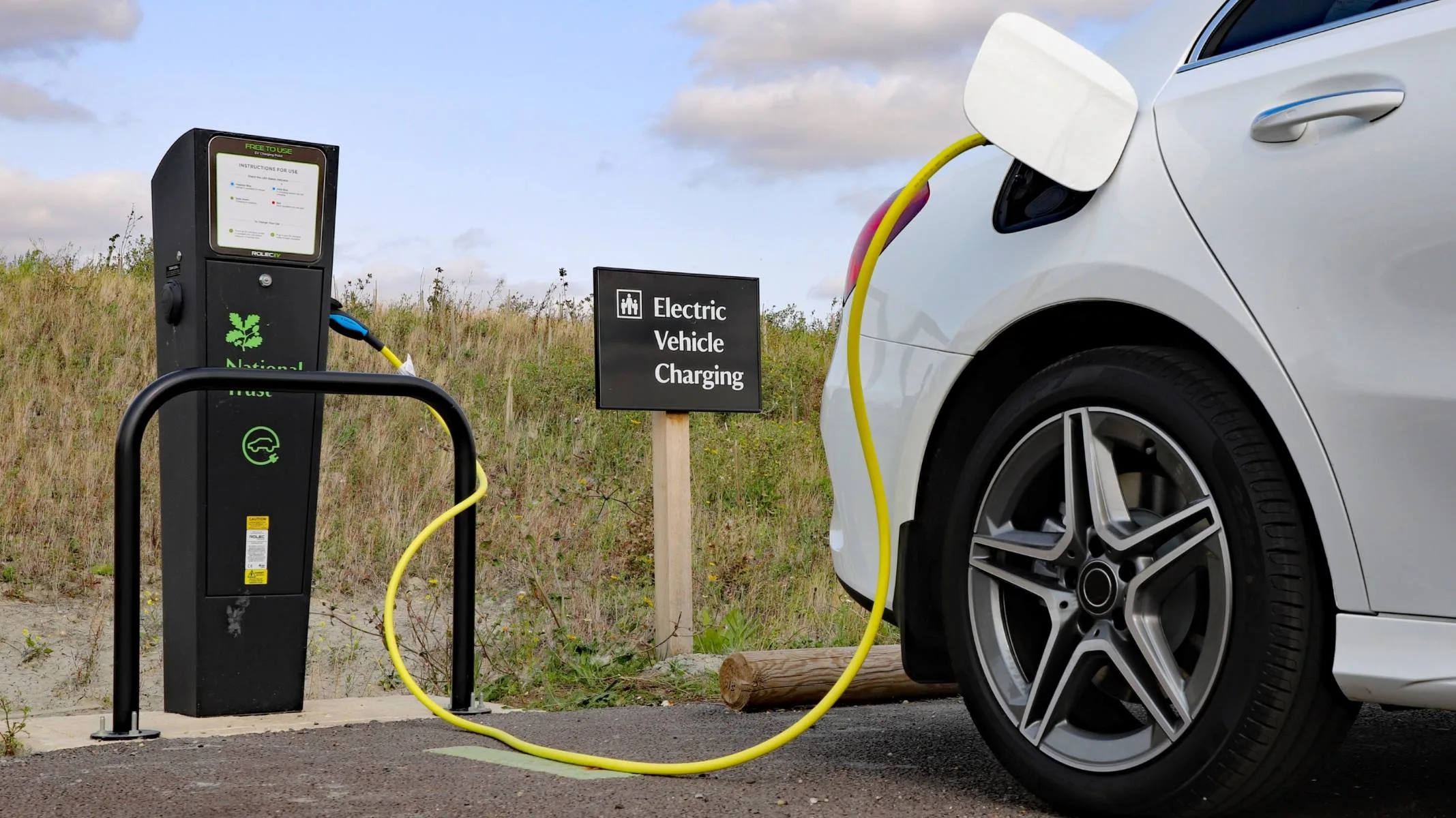 How To Use An Ev Charging Station Storables