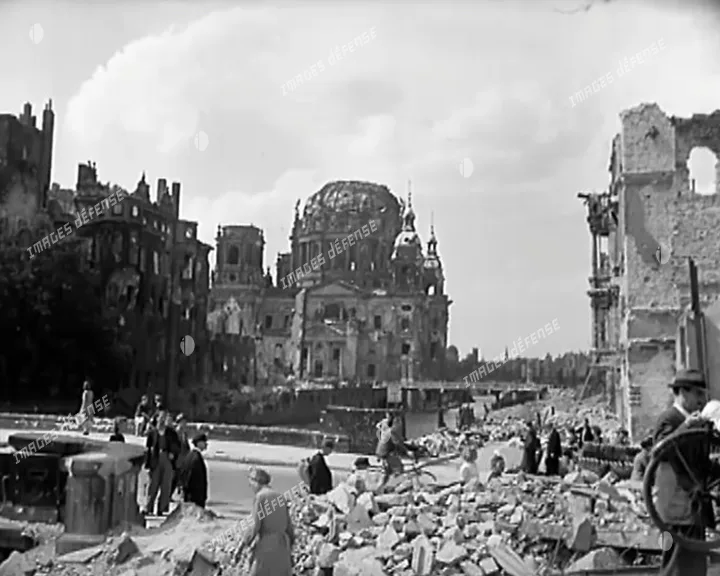 Imagesdéfense Berlin En 1945 L Année Zéro