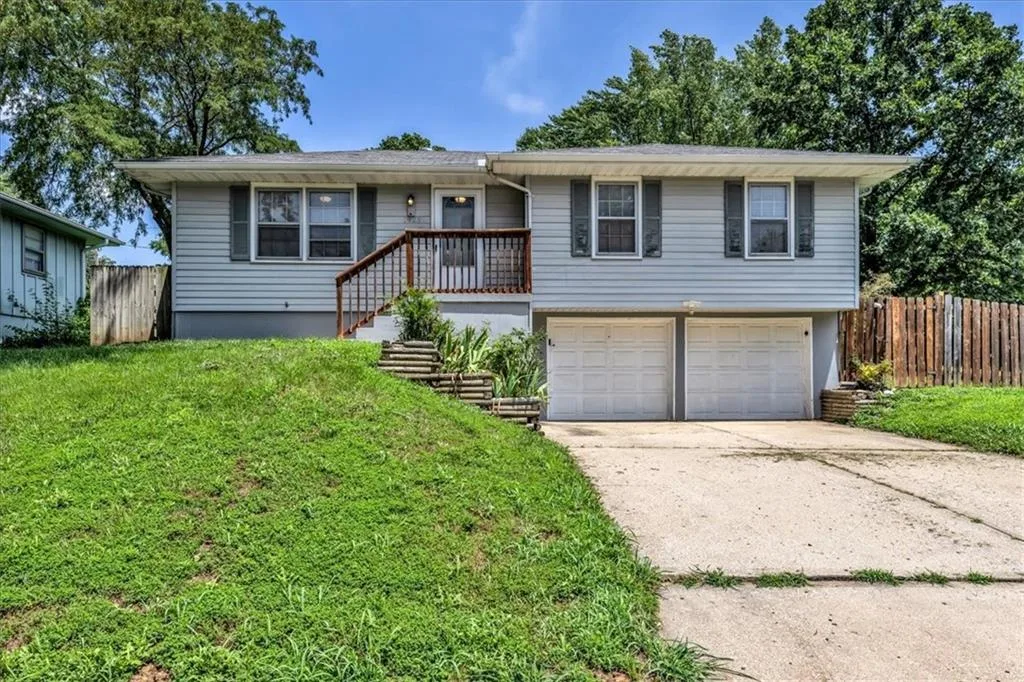 Independence Real Estate 1925 S Leslie Drive Mo 64055 235 000