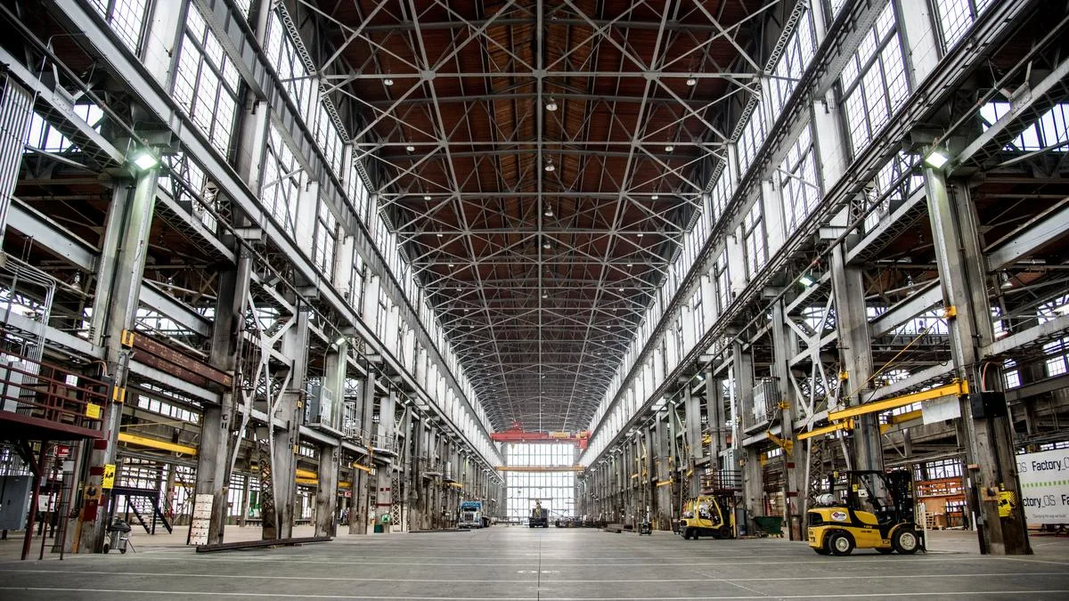 Inside Factory Os The Biggest Modular Housing Factory On The West Coast San Francisco