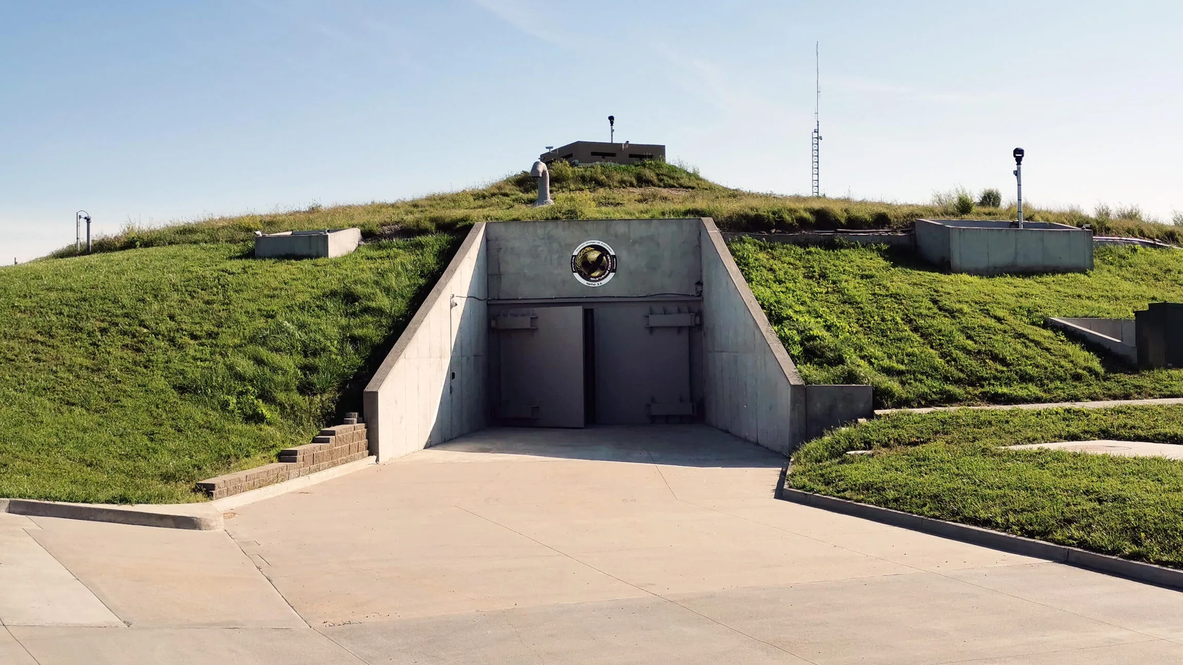 Inside The Luxury Nuclear Bunker Protecting The Mega Rich From The Apocalypse Cnet