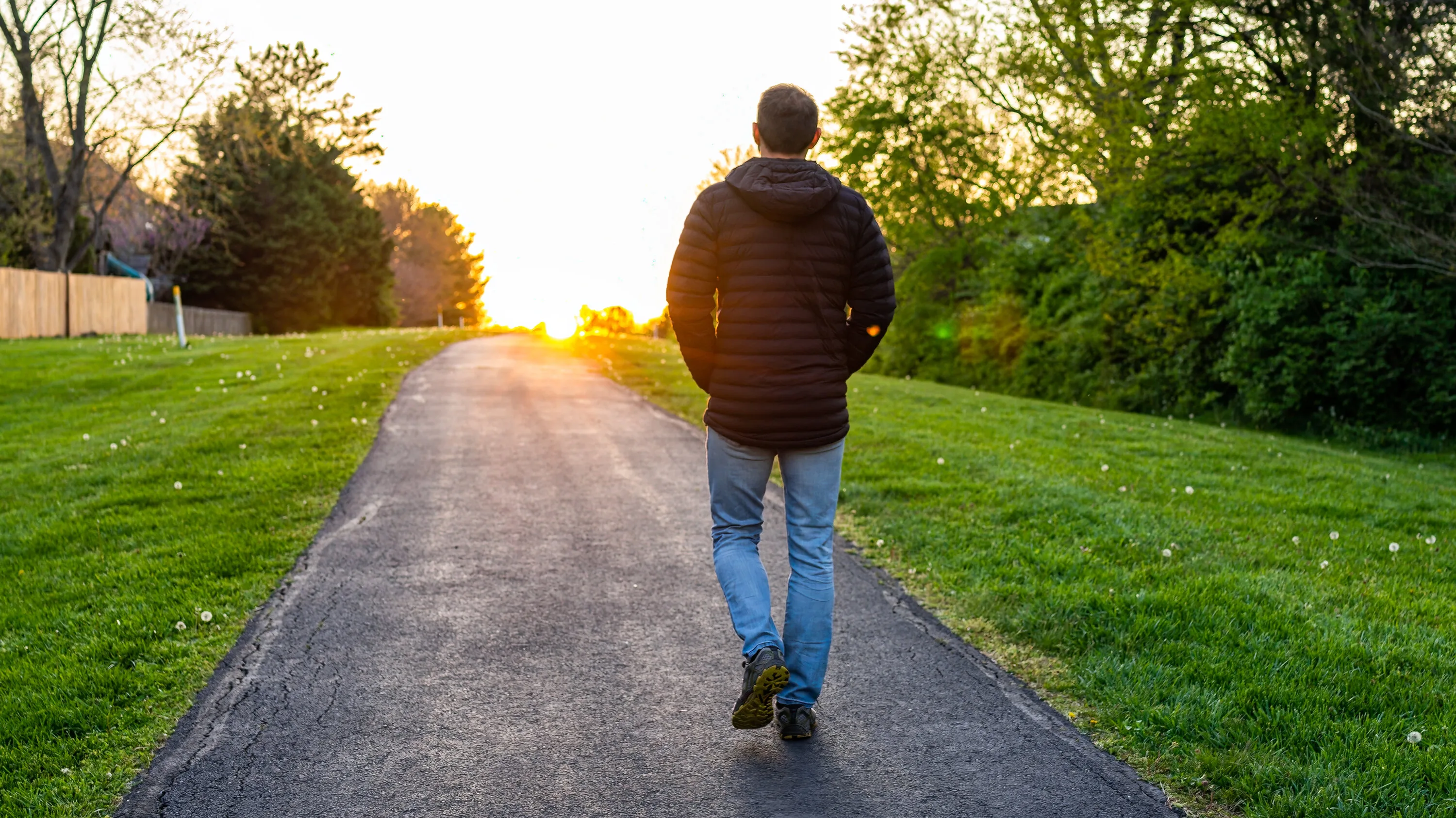 Just 2 Minutes Of Walking After A Meal Is Surprisingly Good For You The New York Times