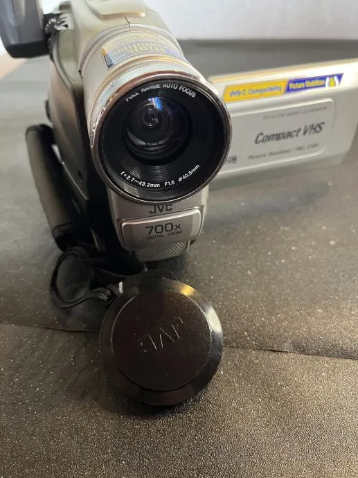 Jvc Compact Vhs Camcorder