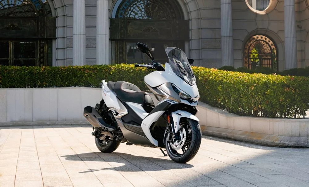 Νέα Έκδοση Kymco Xciting Vs 400 Φουλ Σε Εξοπλισμό Top Gear Greece