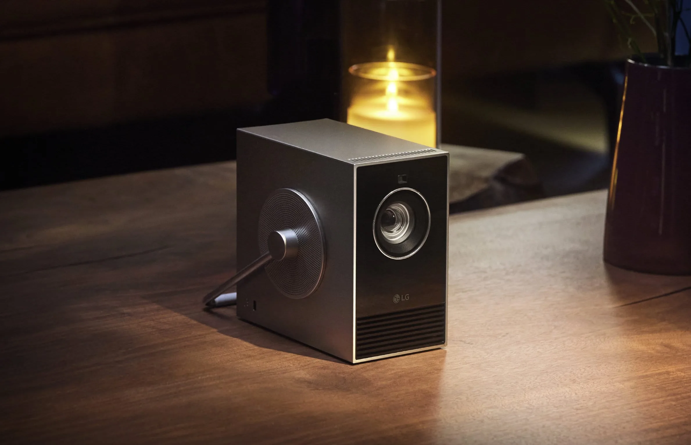 Lg Cinebeam Qube 4K Beamer Und Kunstobjekt In Einem 4K Filme