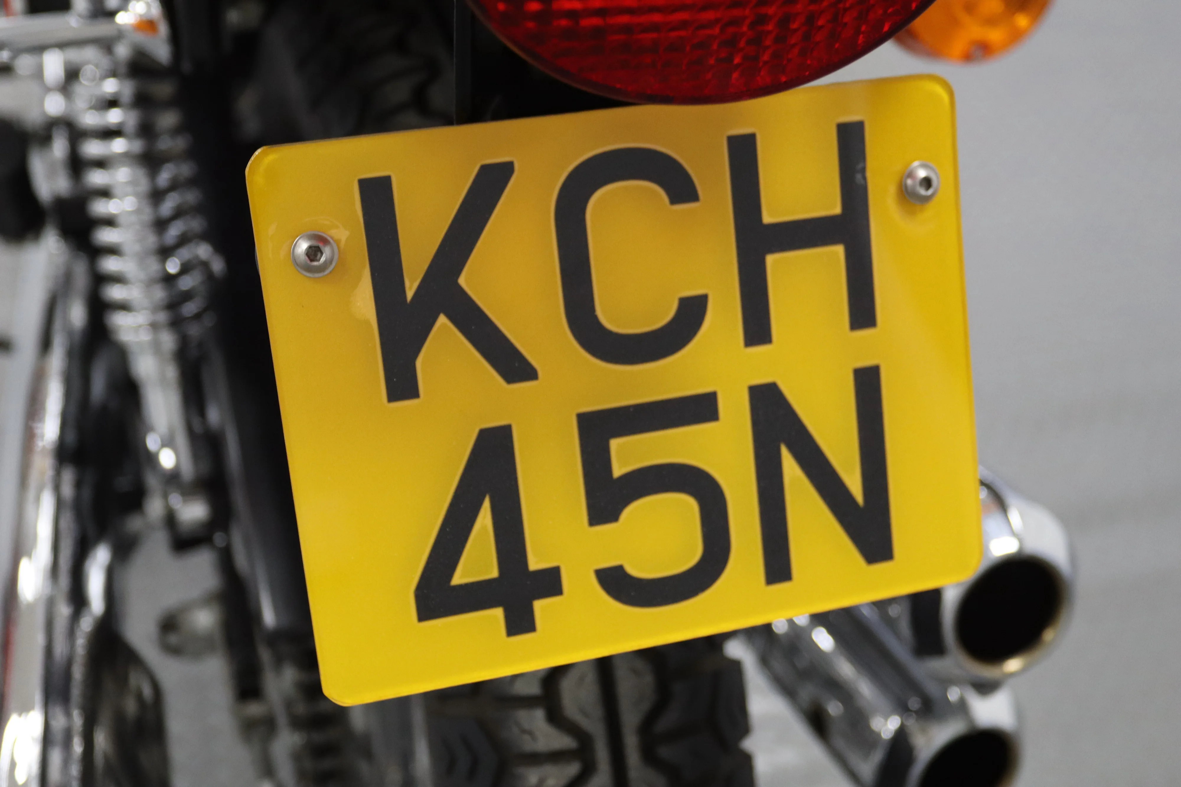 Lot 32 1975 Kawasaki H2C