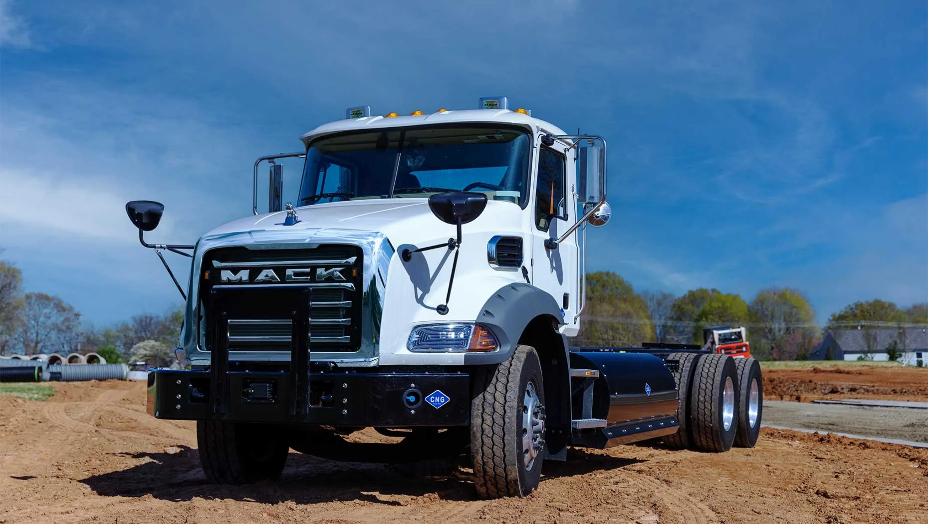 Mack Granite Cng Debuts At 2023 Wasteexpo