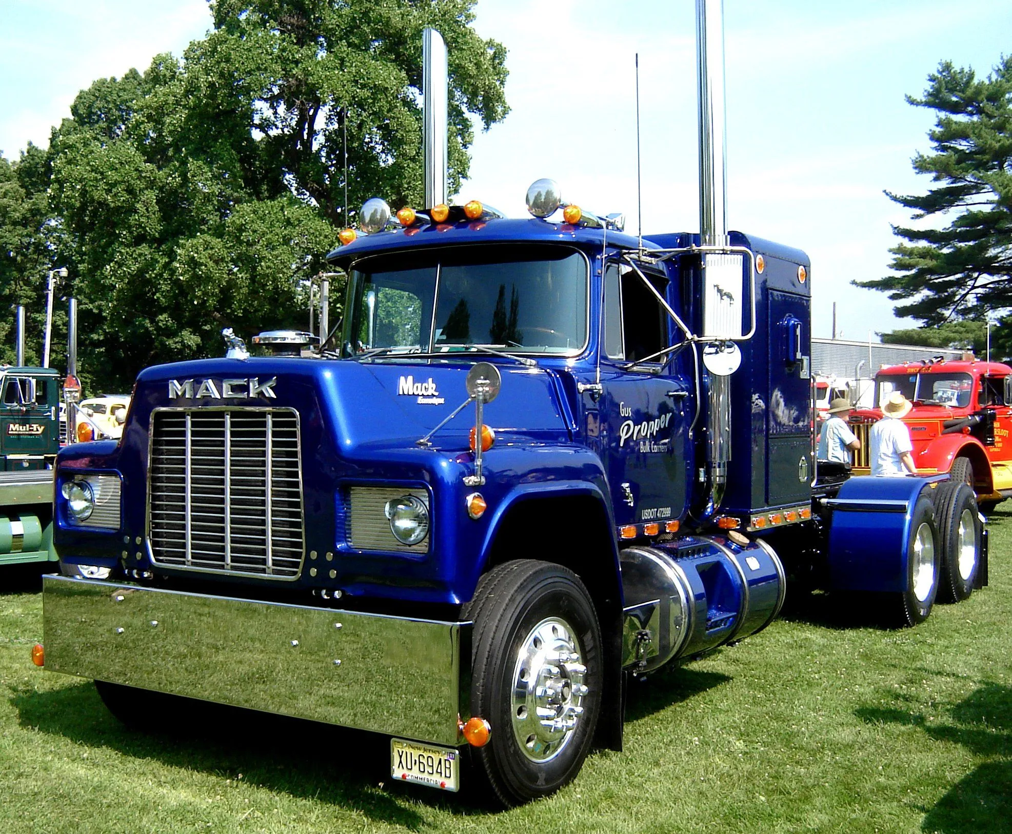Mack R Truck Heavyhauling Mack Trucks Big Rig Trucks Big Trucks