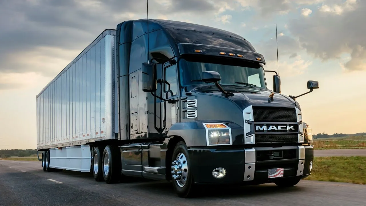 Mack Truck 2022