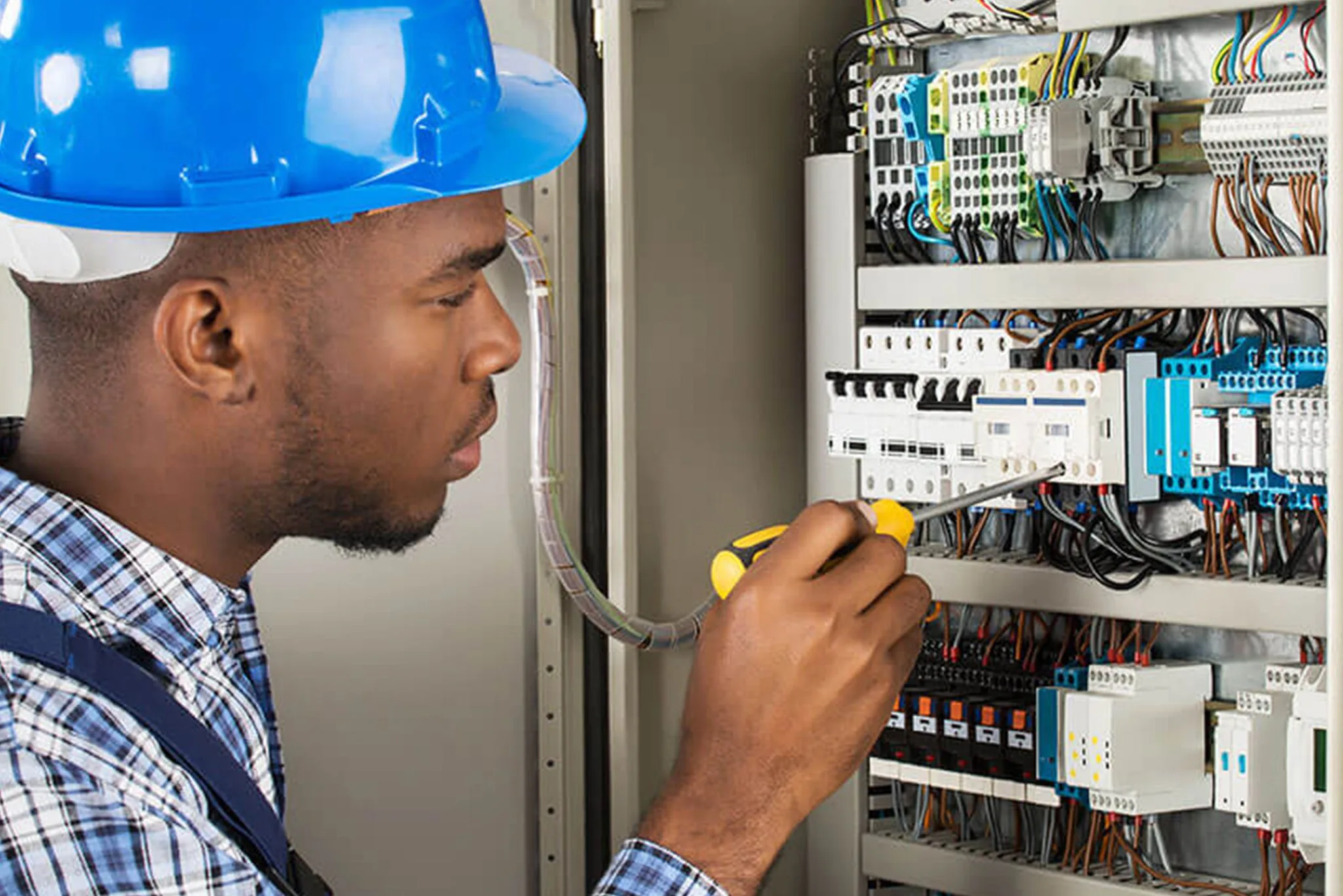 Mechanical Vs Electrical Engineering Ust Sites Blogs Be Bold