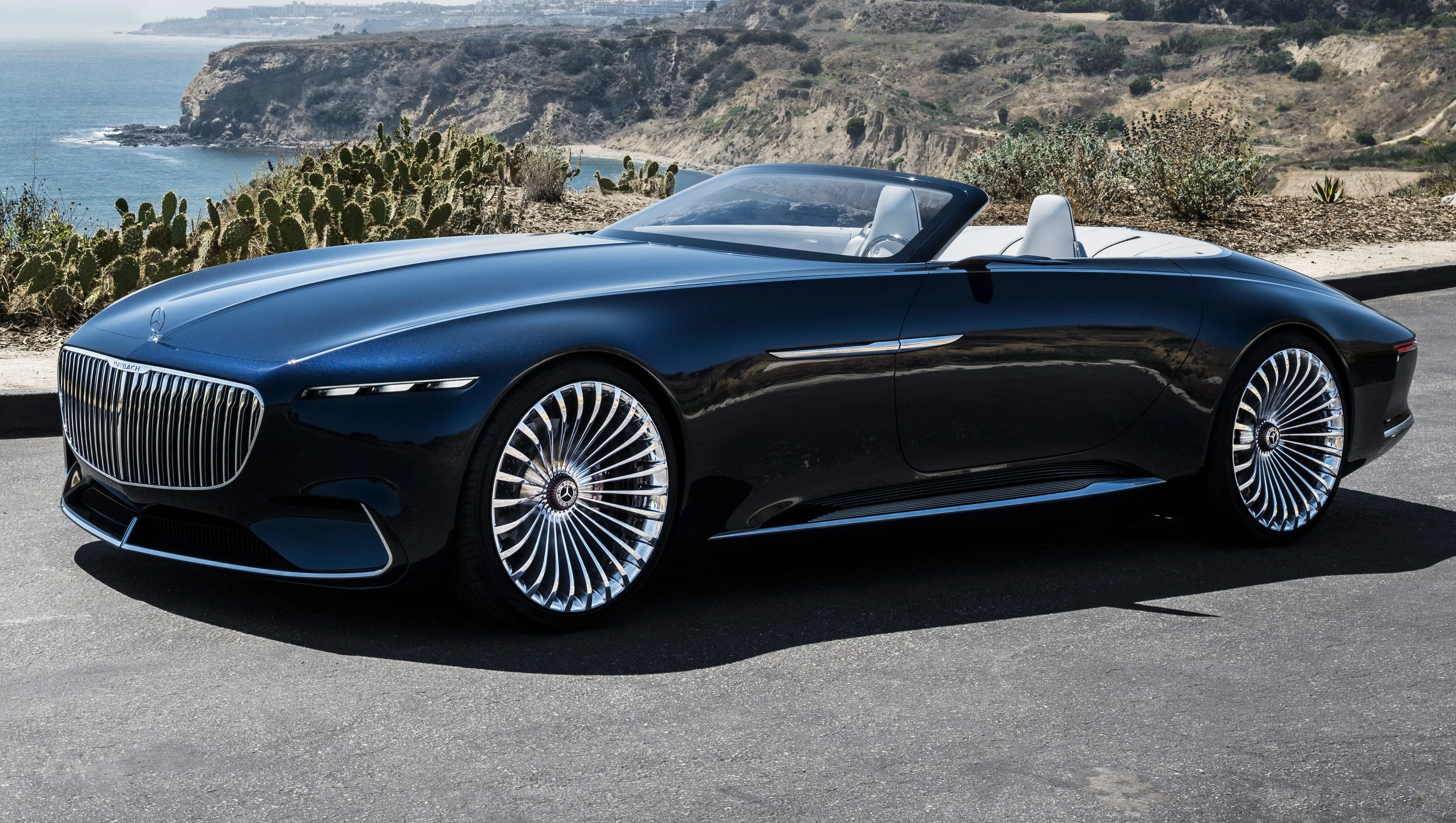 Mercedes Benz Debuts Concept With 30S Flair