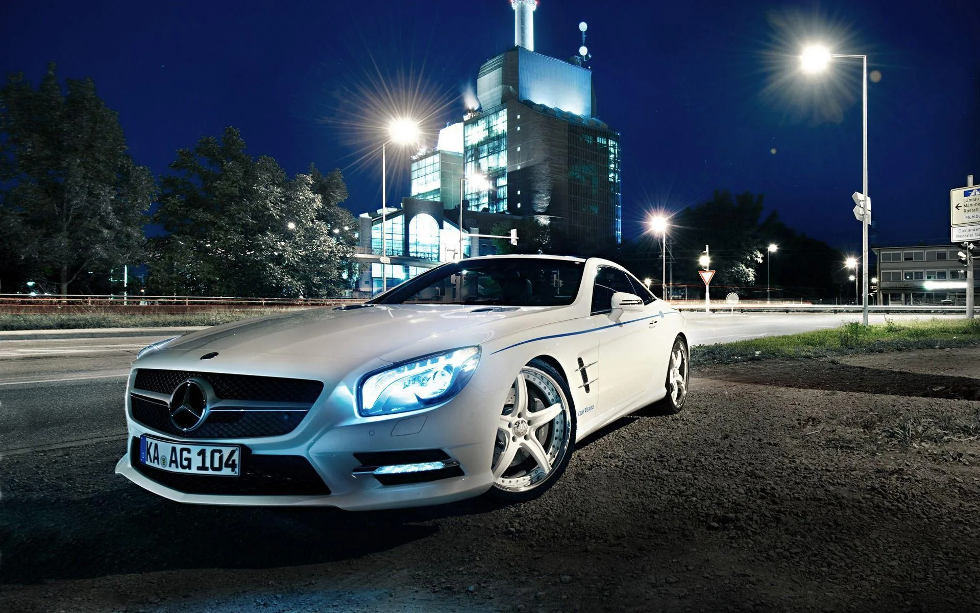 Mercedes Benz Hd Wallpapers Top Free Mercedes Benz Hd Backgrounds Wallpaperaccess