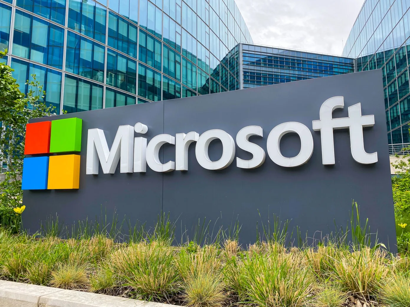 Microsoft Launches Pegasus Program For Startups Awarding Up To 350 000 In Credits