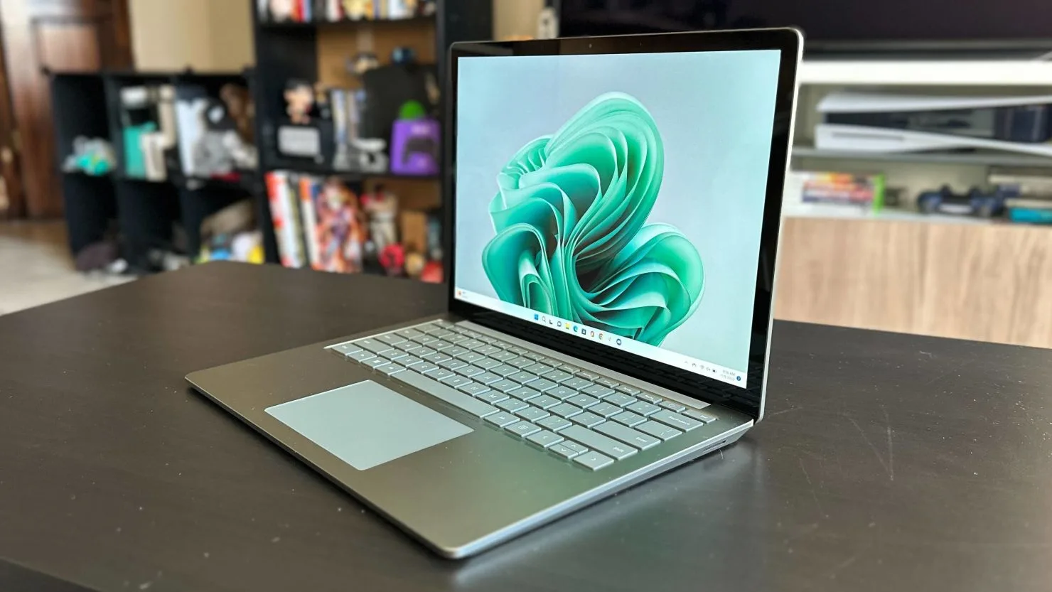 Microsoft Surface Laptop 5 Review The Ultimate Big Screen Windows Notebook Cnn Underscored