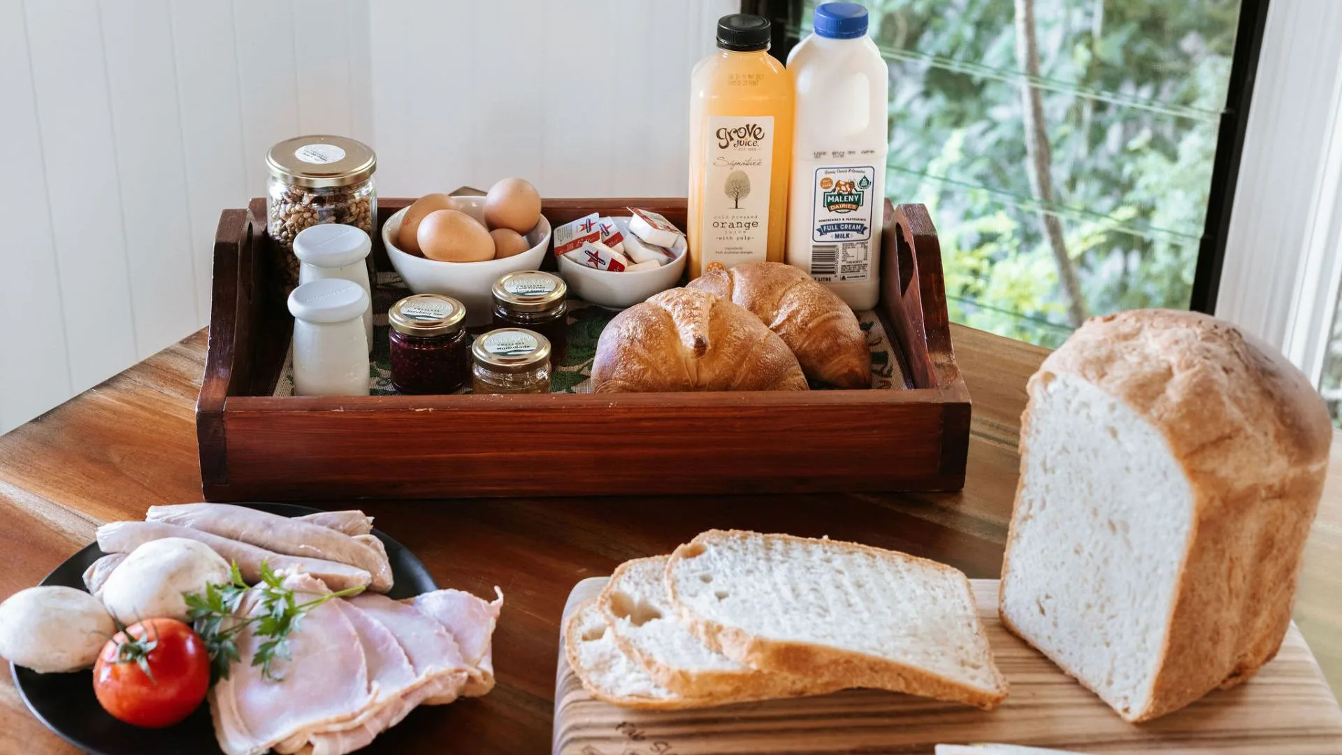 Misty View Cottages Montville 3 Night Package House Of Travel