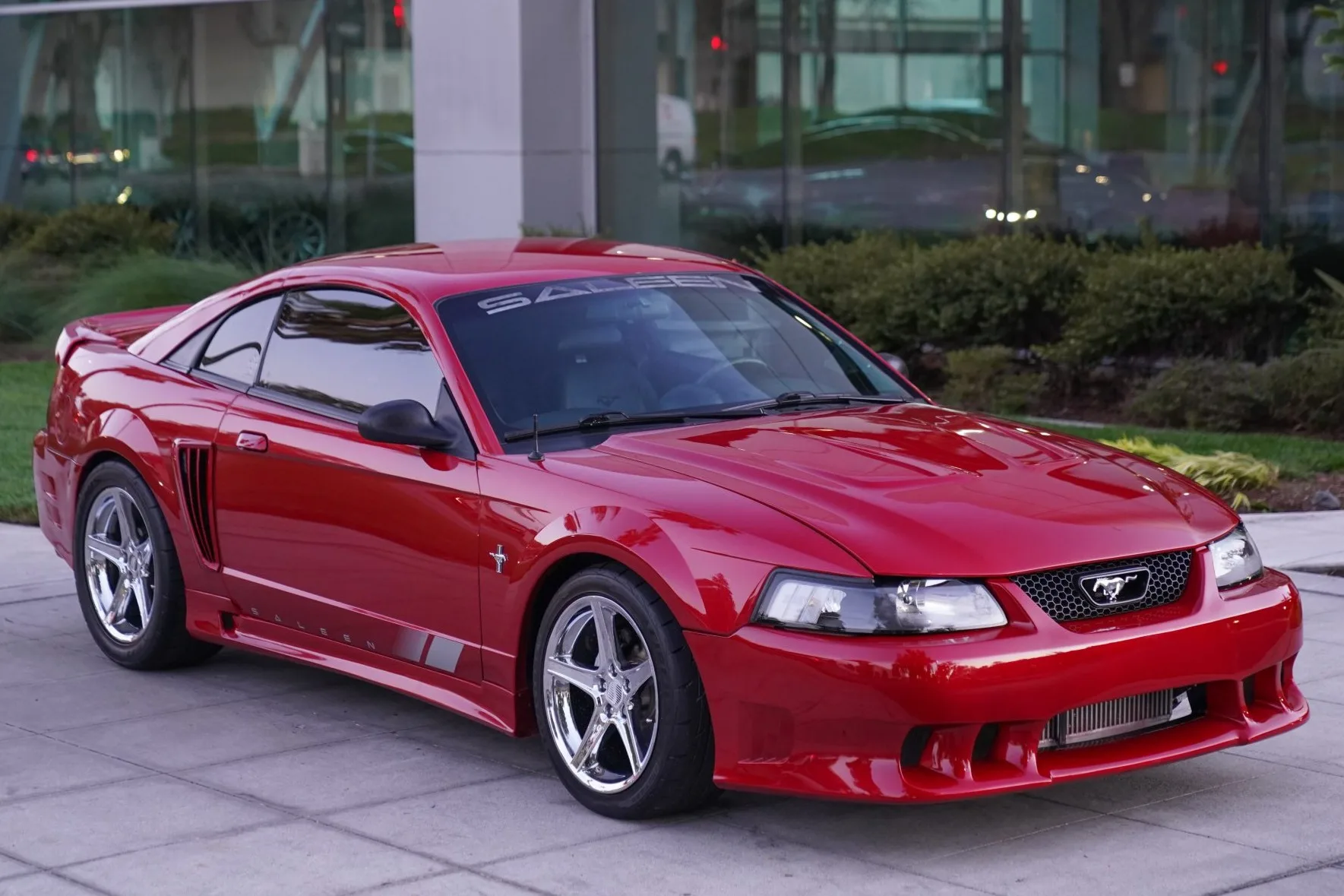 Mustang Saleen 2000