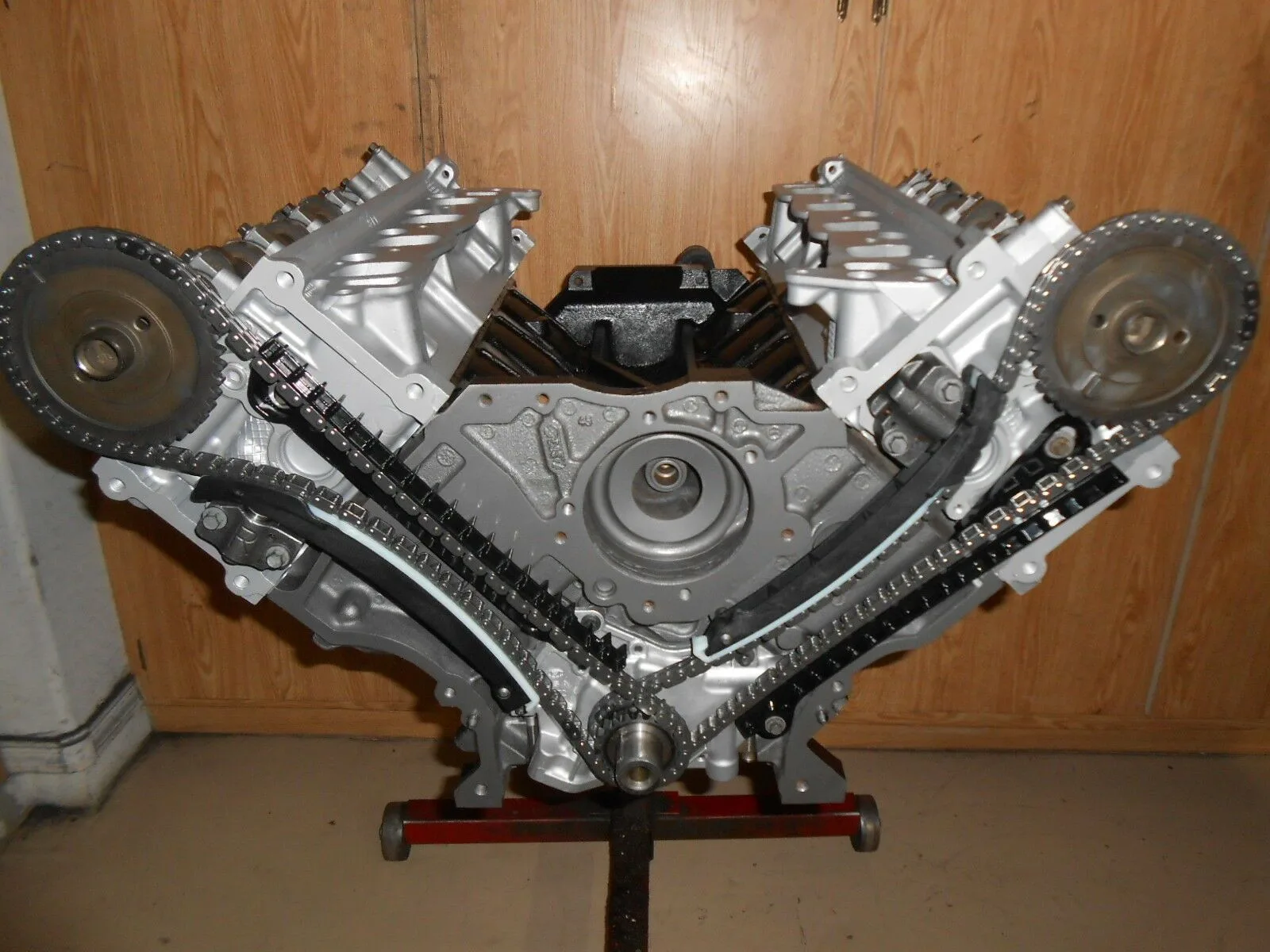 New 5 4L V8 3 Valve Ford Engine