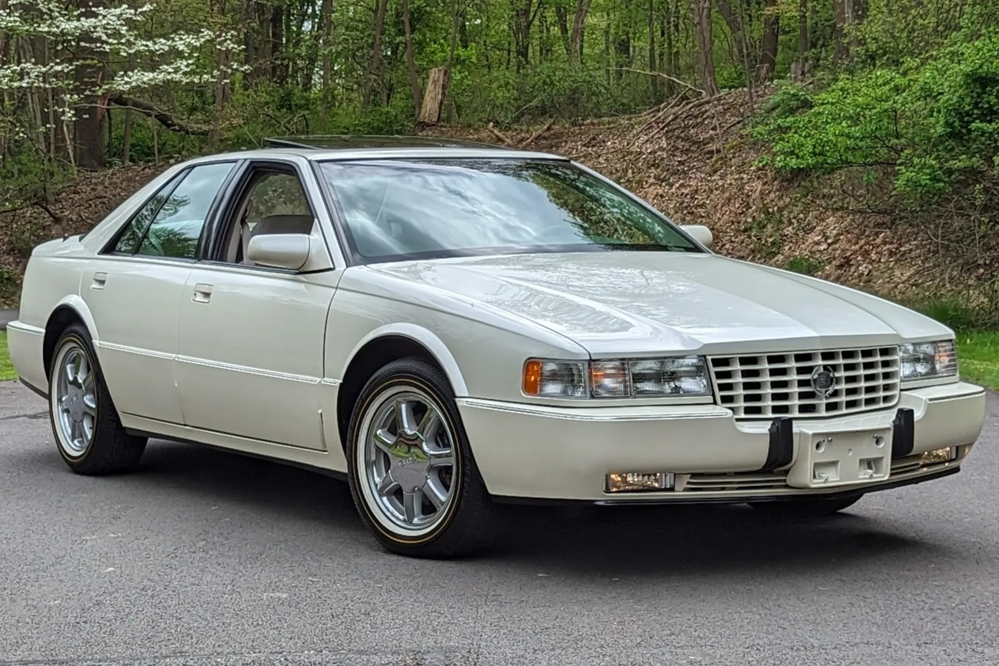 No Reserve 14K Mile 1997 Cadillac Seville Sts For Sale On Bat Auctions Sold For 20 750 On