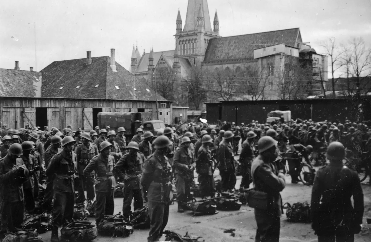 Norske Politistyrker I Trondheim Mai 1945 Anno Glomdalsmuseet Digitaltmuseum