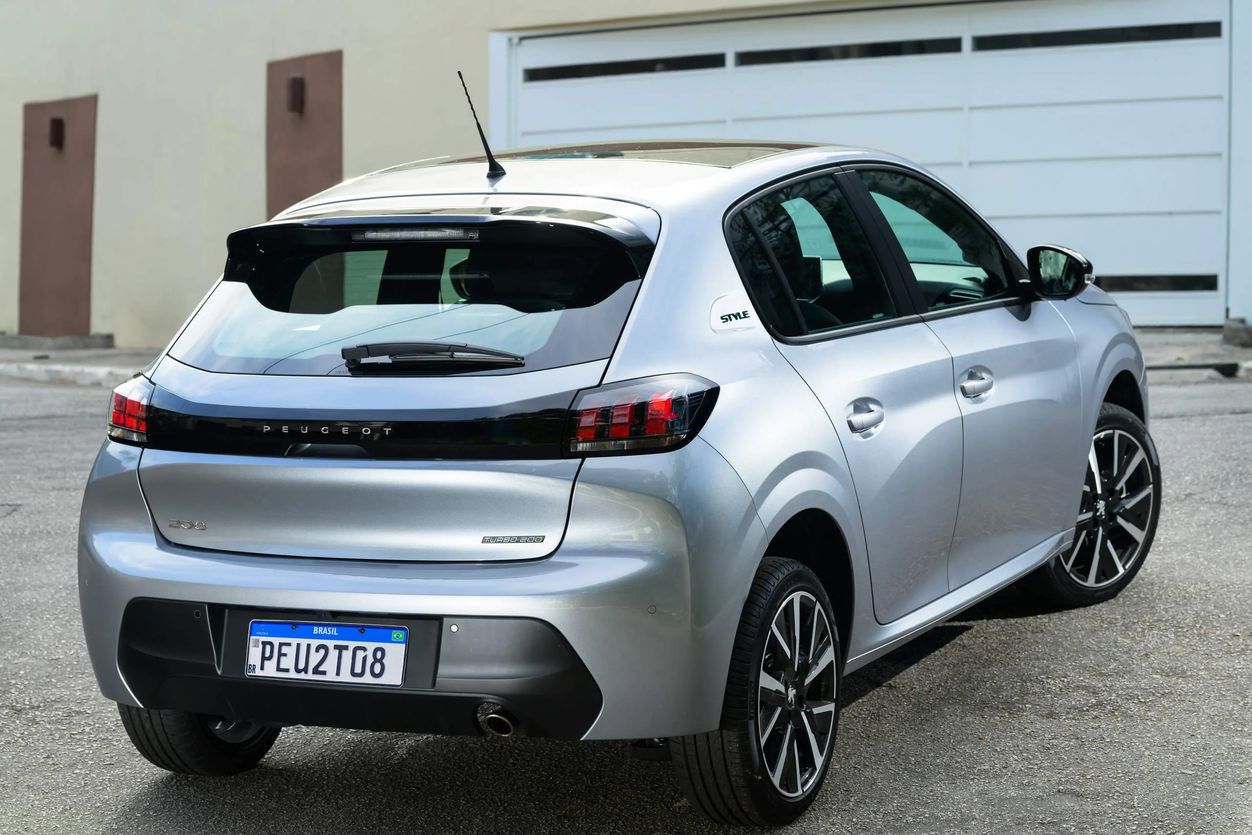Novo Peugeot 208 2024 Turbo 200 Fotos Preços E Consumo