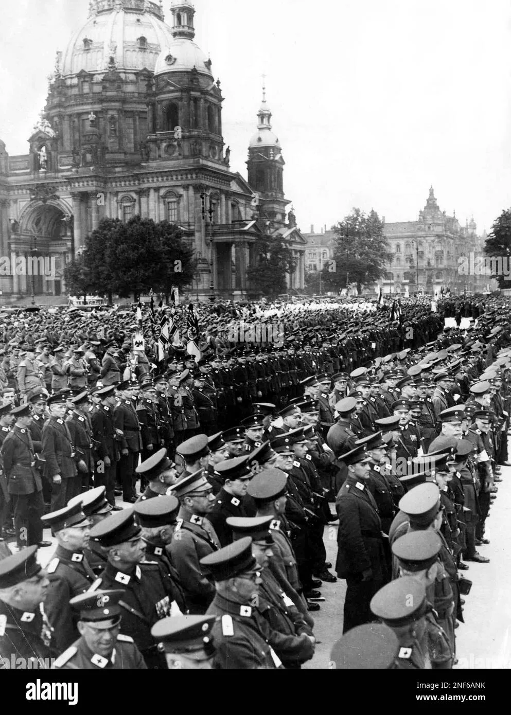 Part Of The Large Parade Of Red Cross Men In Front Of The Dome In Berlin On June 11 1933 Ap
