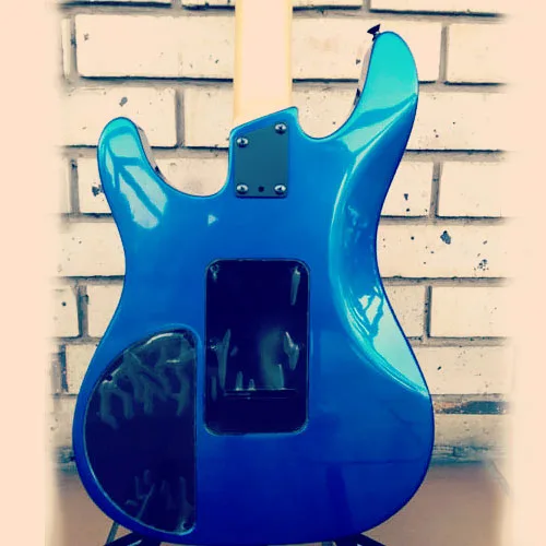 Peavey Tracer Custom 1989 Specifications